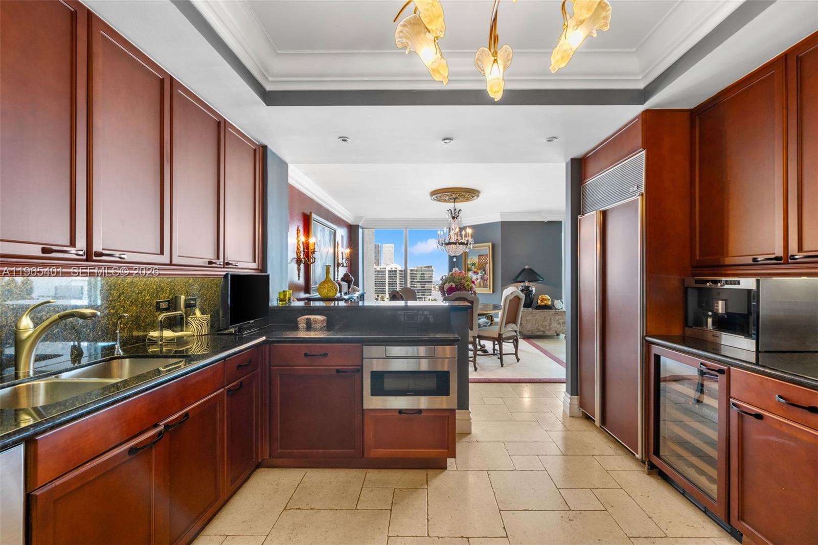 THE PENINSULA CONDO - Residential