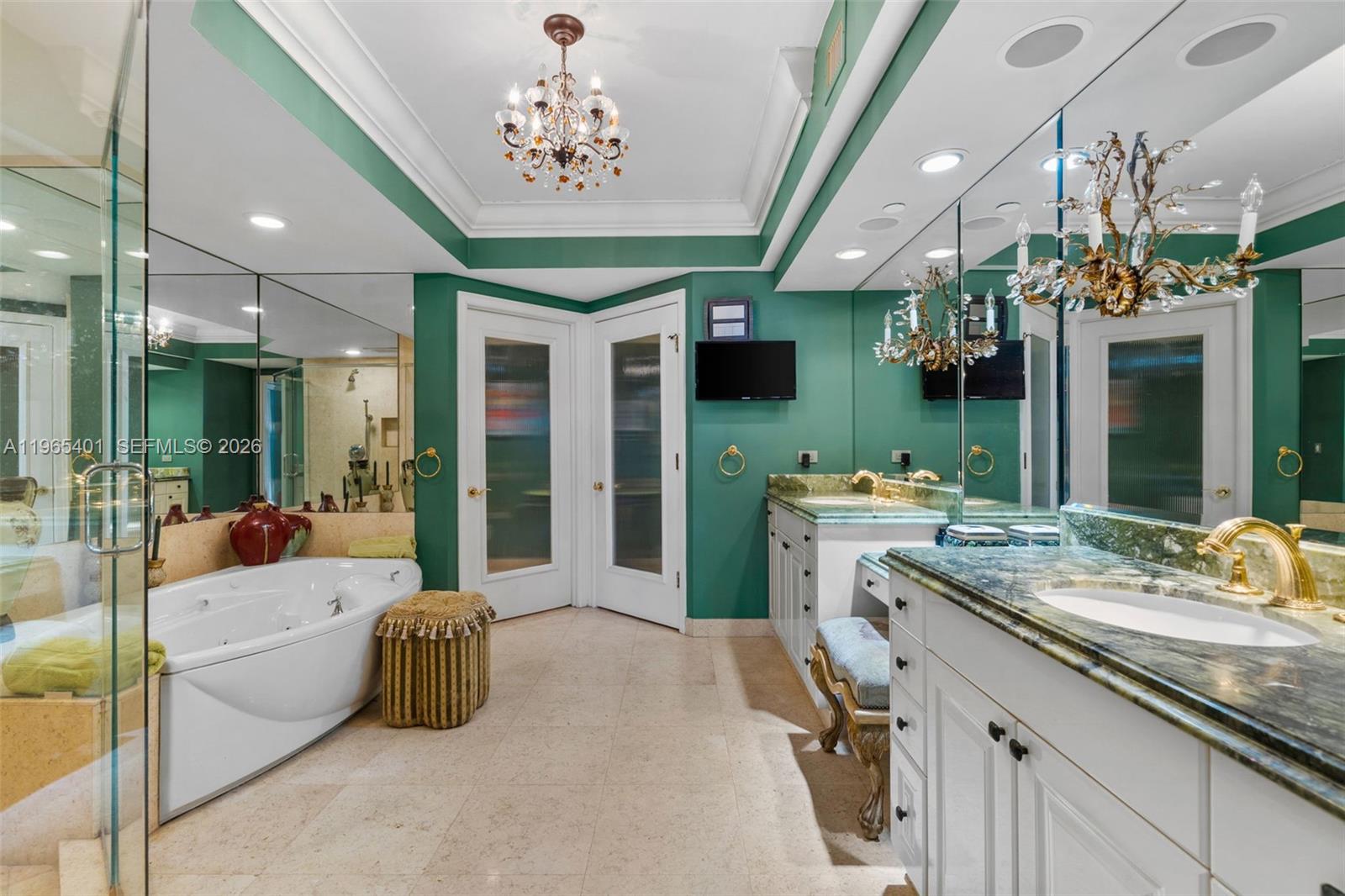 THE PENINSULA CONDO - Residential