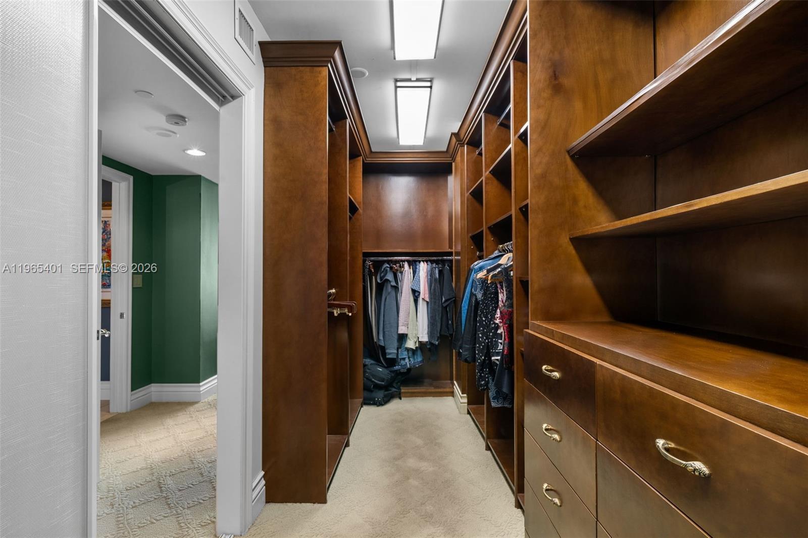 THE PENINSULA CONDO - Residential