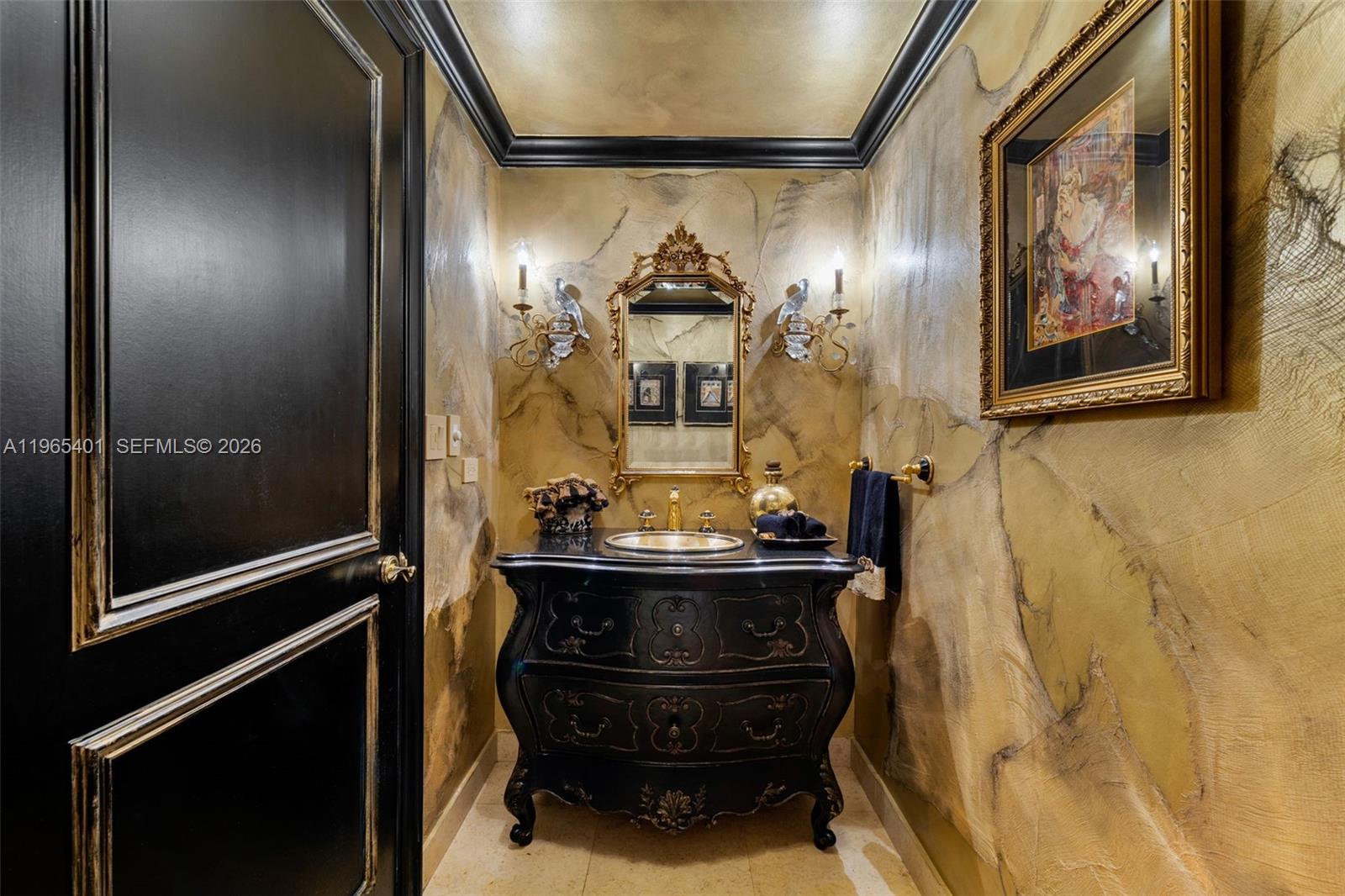 THE PENINSULA CONDO - Residential