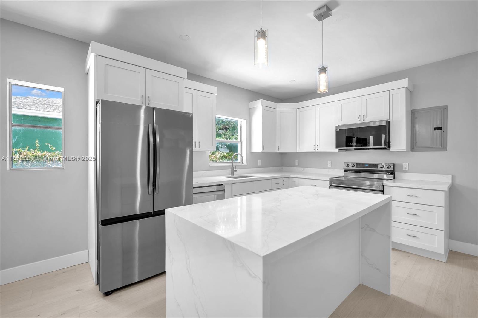 COLLEGE PARK - Residential Income