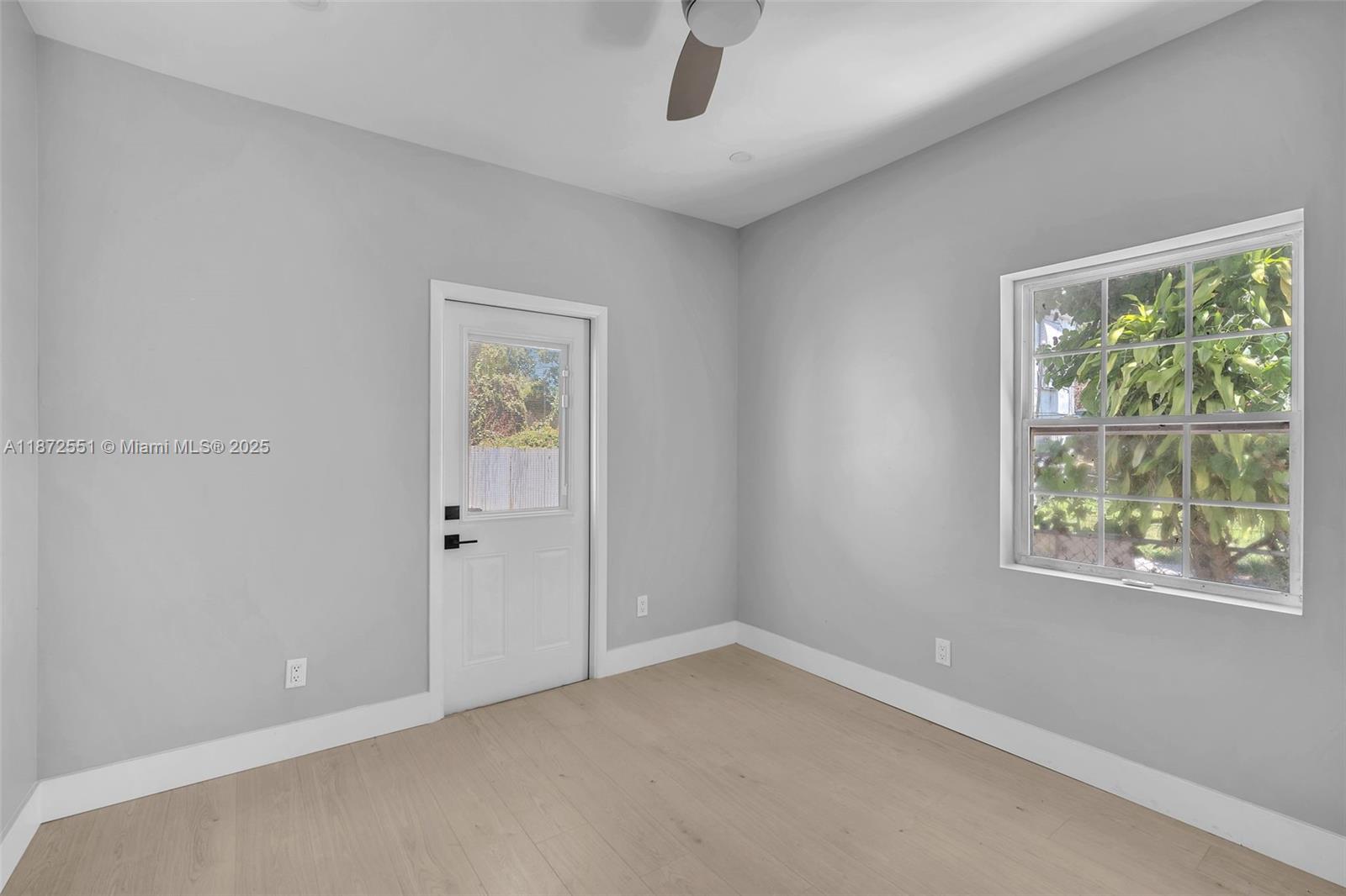 COLLEGE PARK - Residential Income