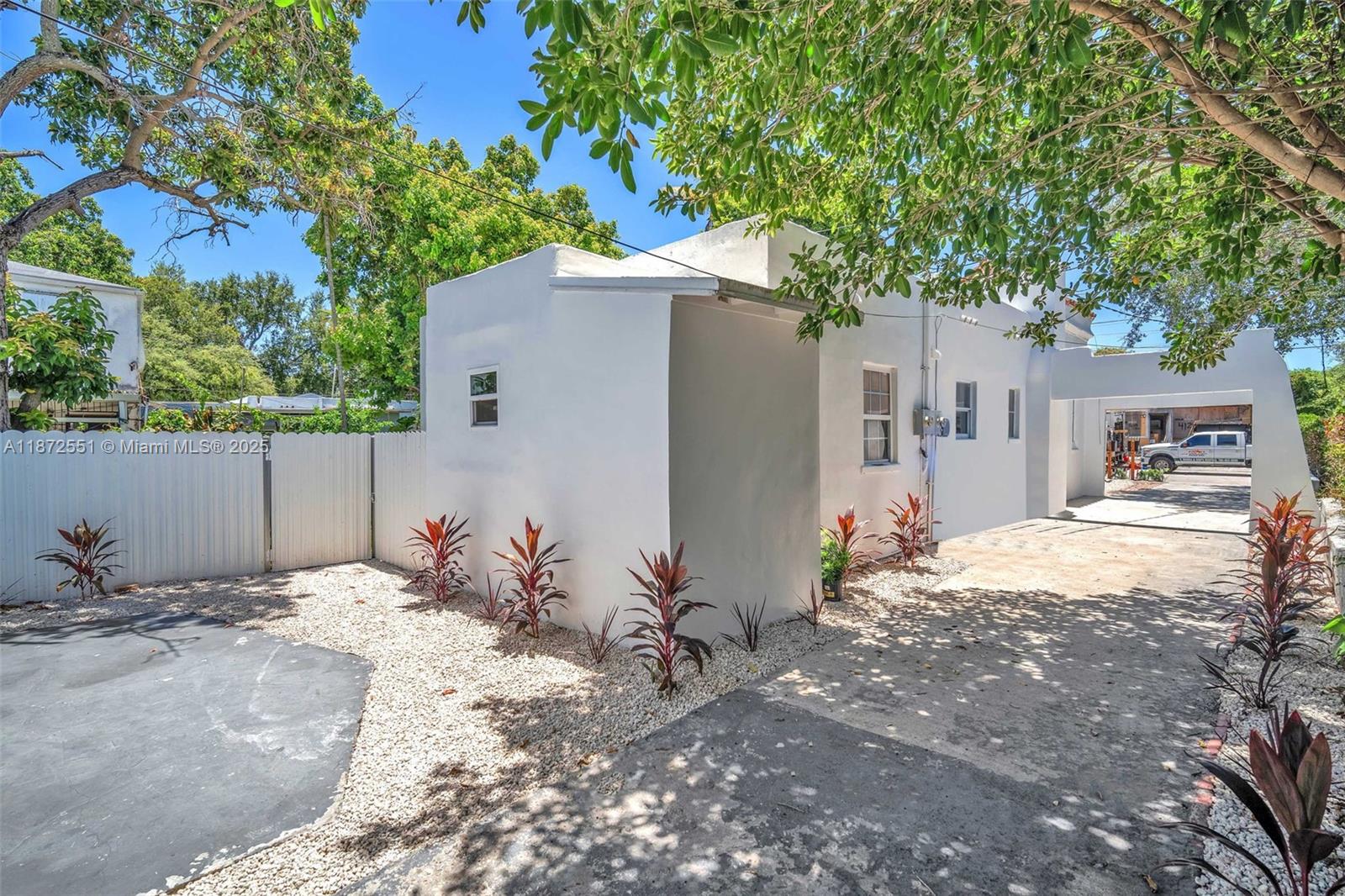 COLLEGE PARK - Residential Income