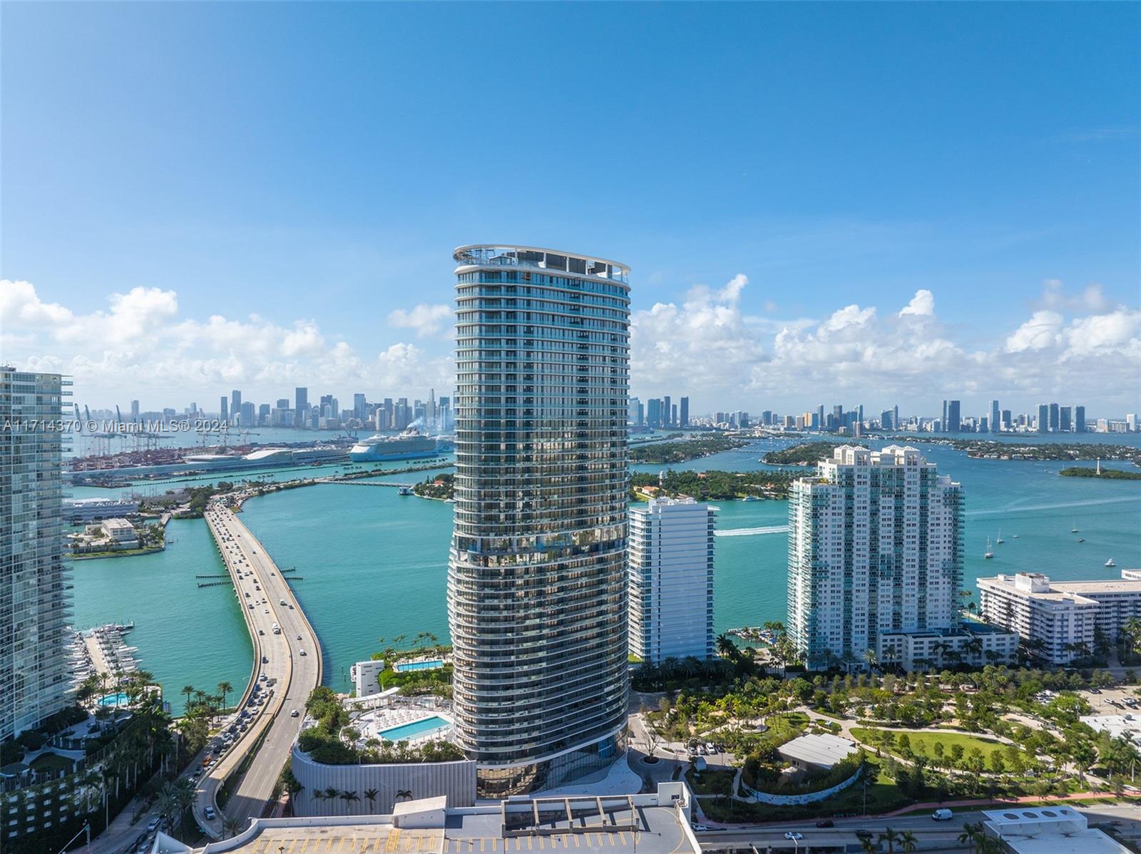 Property for Sale at 500 Alton Rd 908, Miami Beach, Miami-Dade County, Florida - Bedrooms: 1 
Bathrooms: 2  - $1,199,000