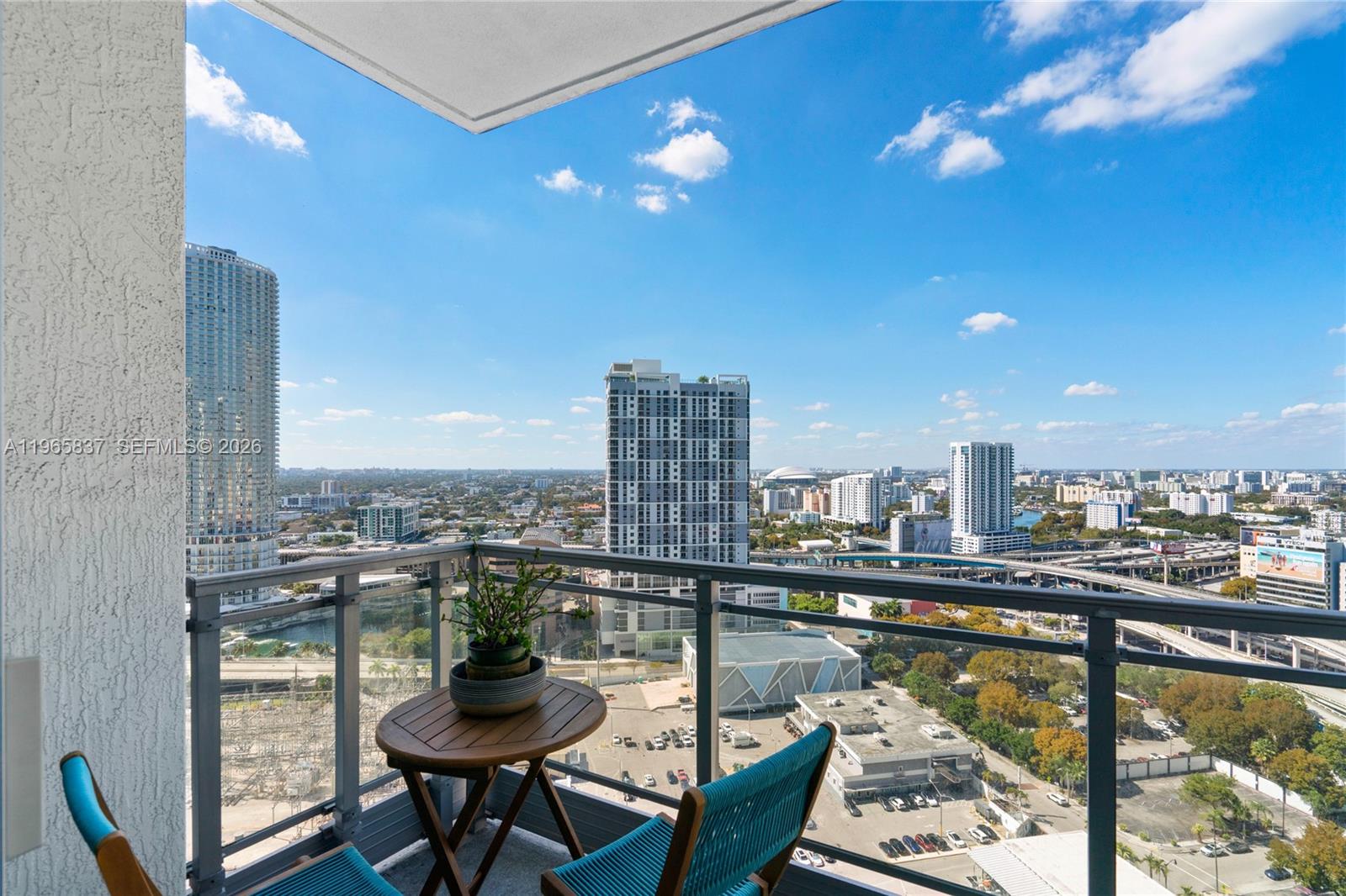 IVY CONDO - Residential