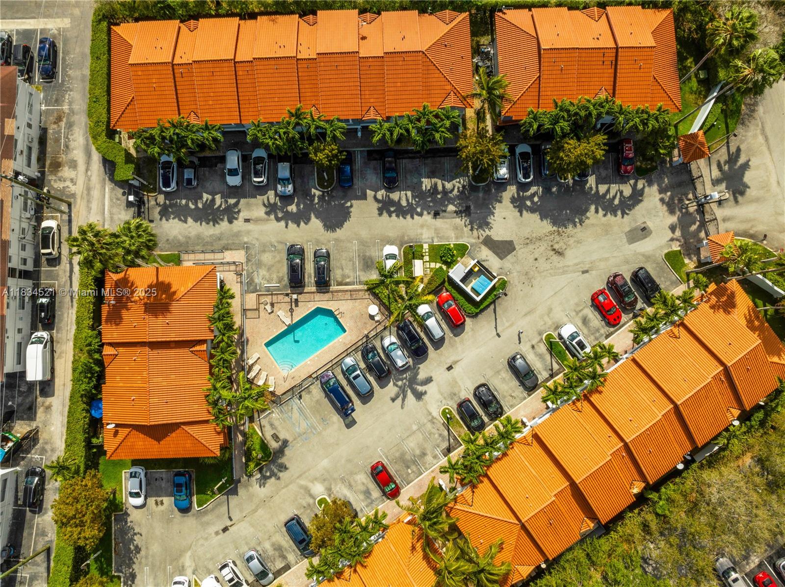 MELROSE POINT AT SANS SOU - Residential