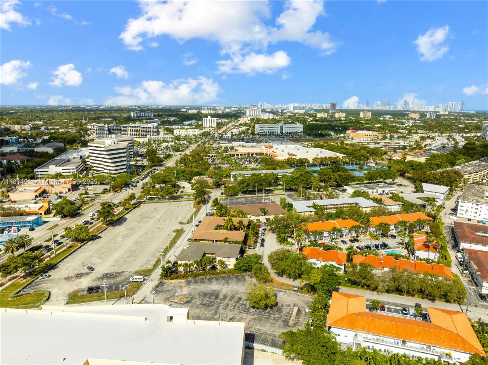 MELROSE POINT AT SANS SOU - Residential