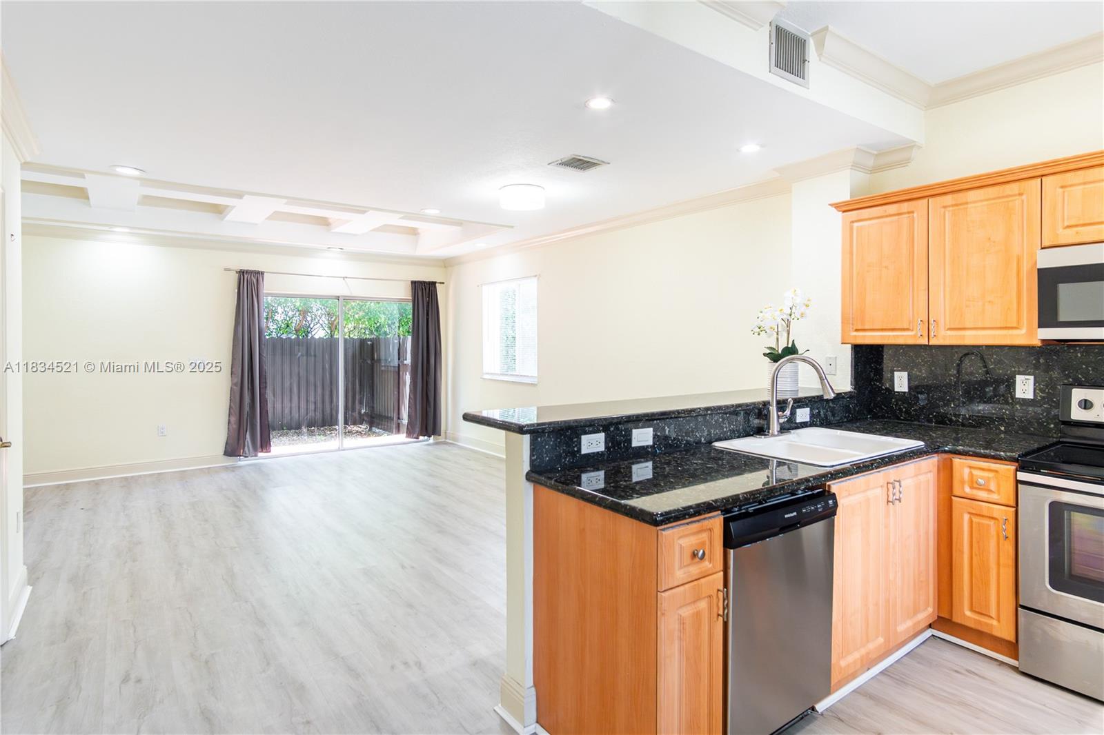 MELROSE POINT AT SANS SOU - Residential