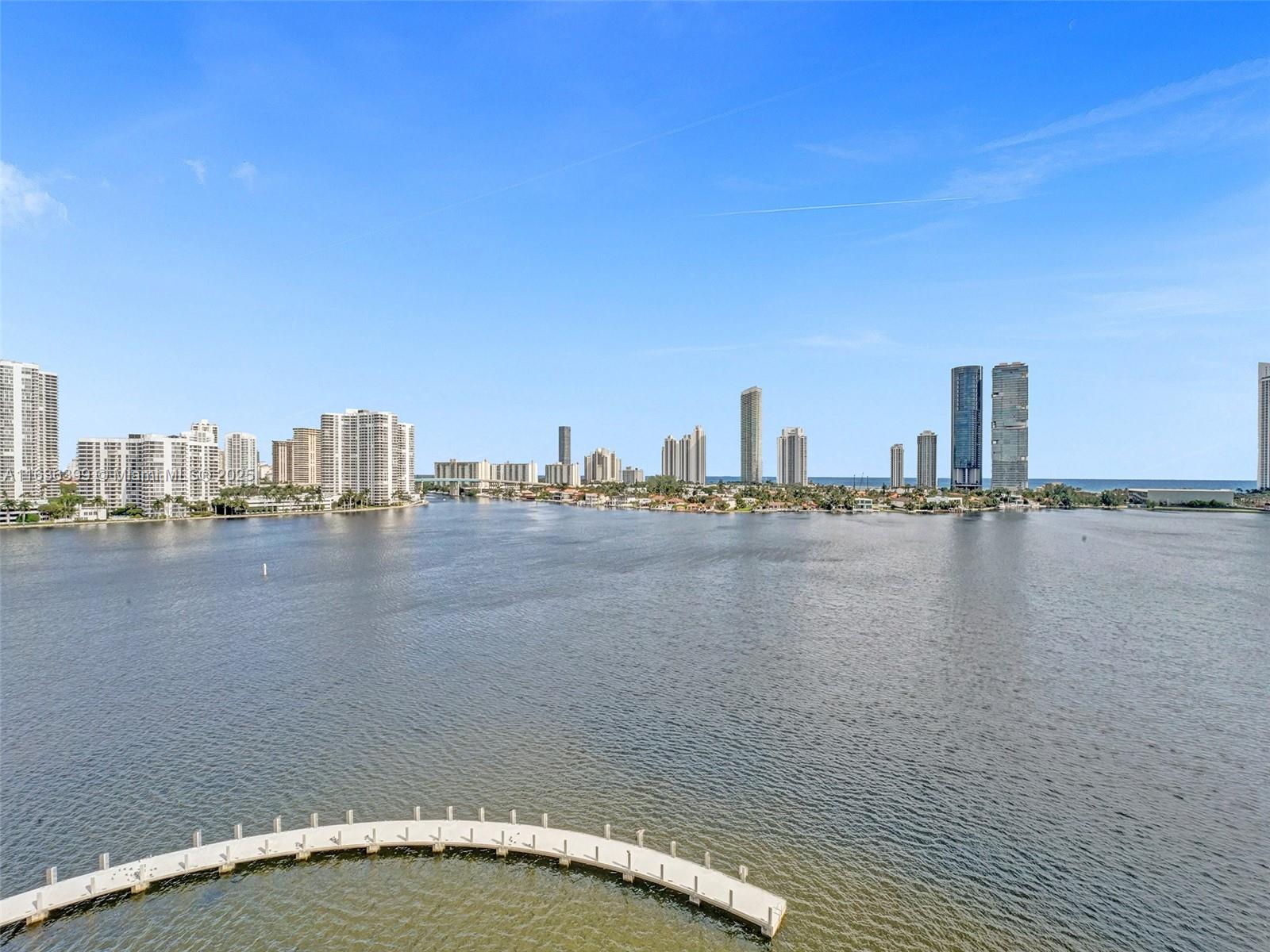 PRIVE CONDO - Residential