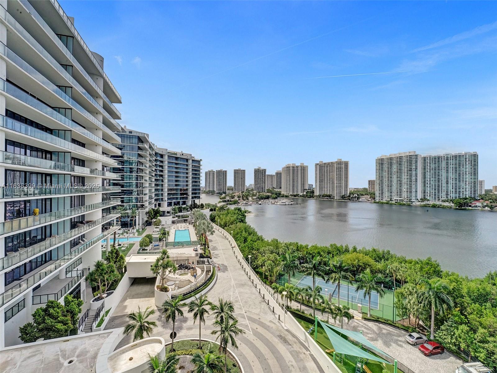 PRIVE CONDO - Residential