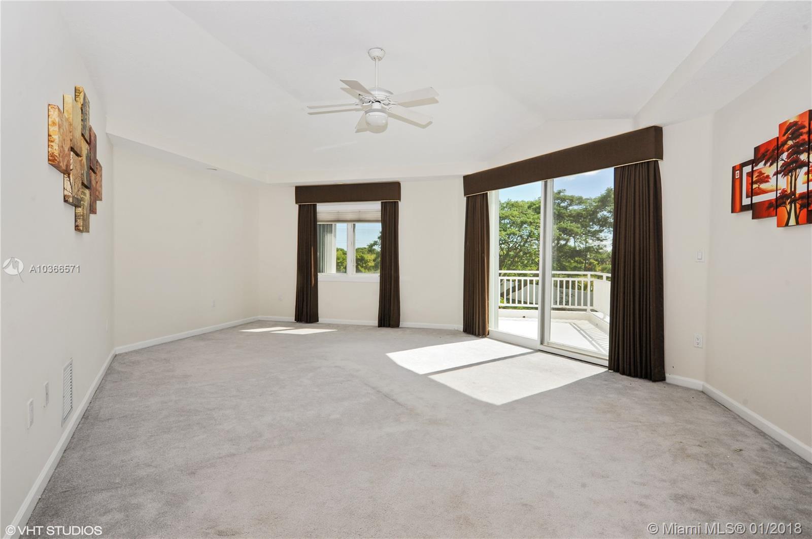 LAS VILLAS OF LA MANCHA W - Residential