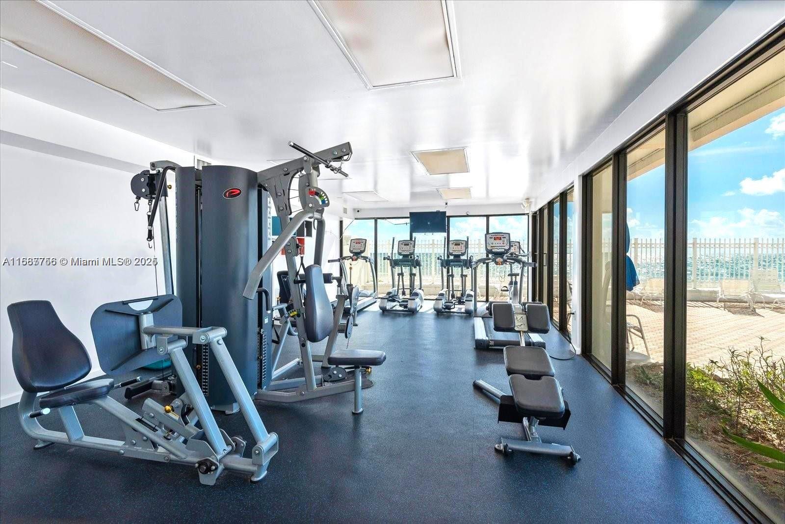 ALEXANDER TOWERS CONDO - Residential Lease