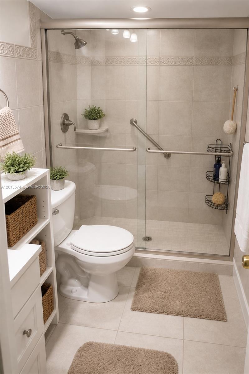 KINGS CREEK SO CONDO - Residential Lease