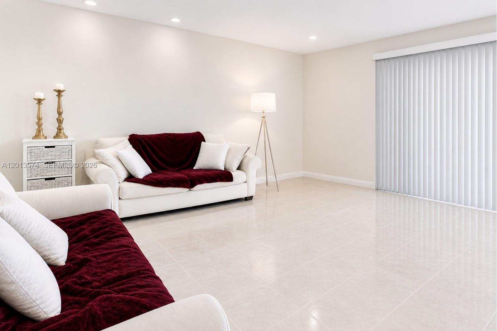 KINGS CREEK SO CONDO - Residential Lease