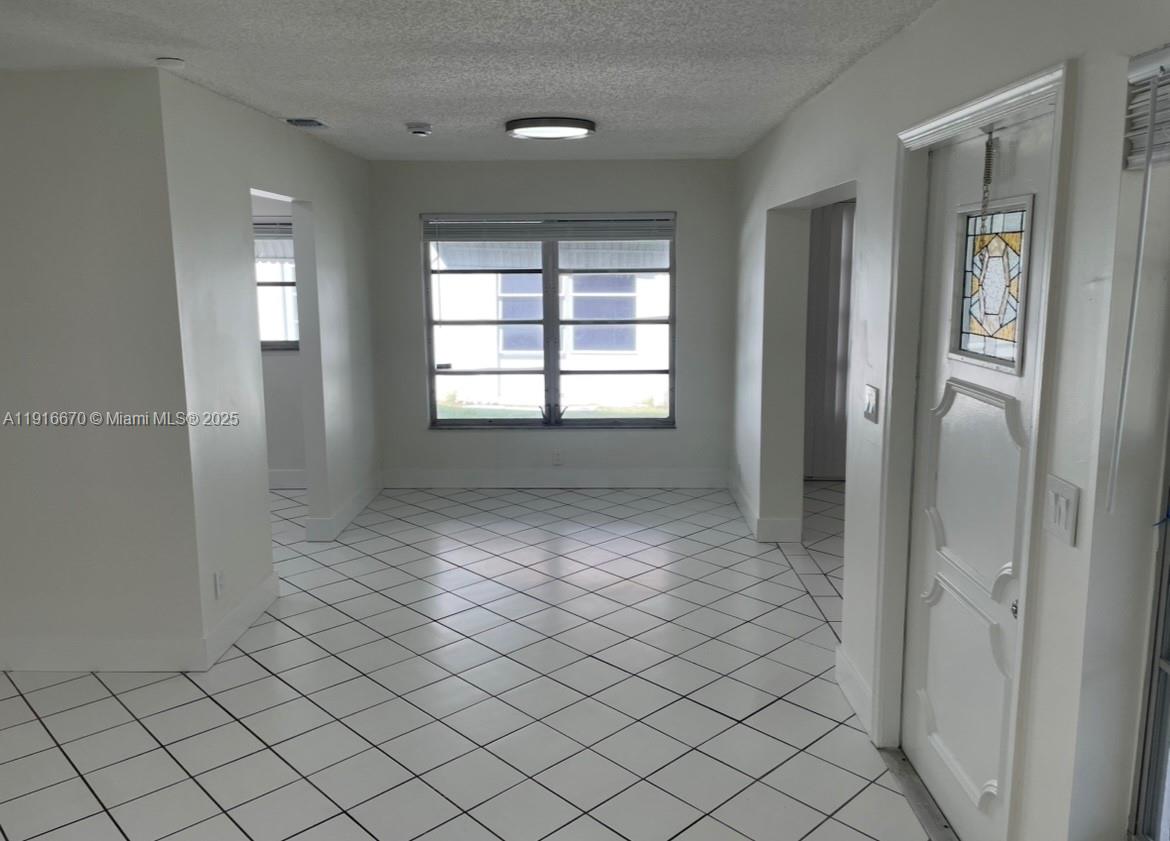 LAUDERDALE WEST CONDO NO - Residential Lease