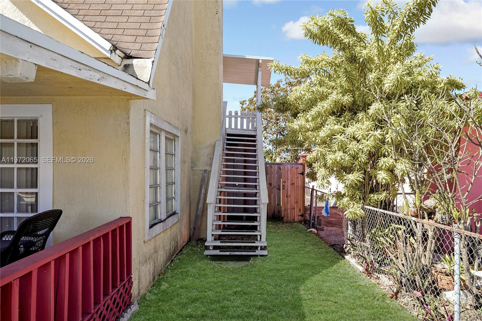 INGLESIDE PARK - Residential