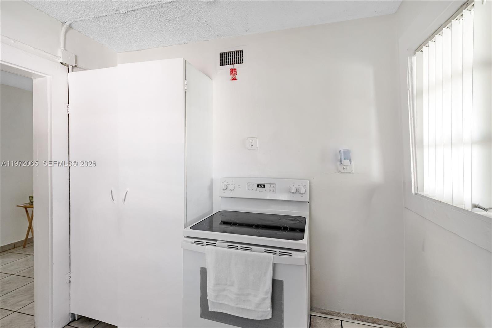 INGLESIDE PARK - Residential