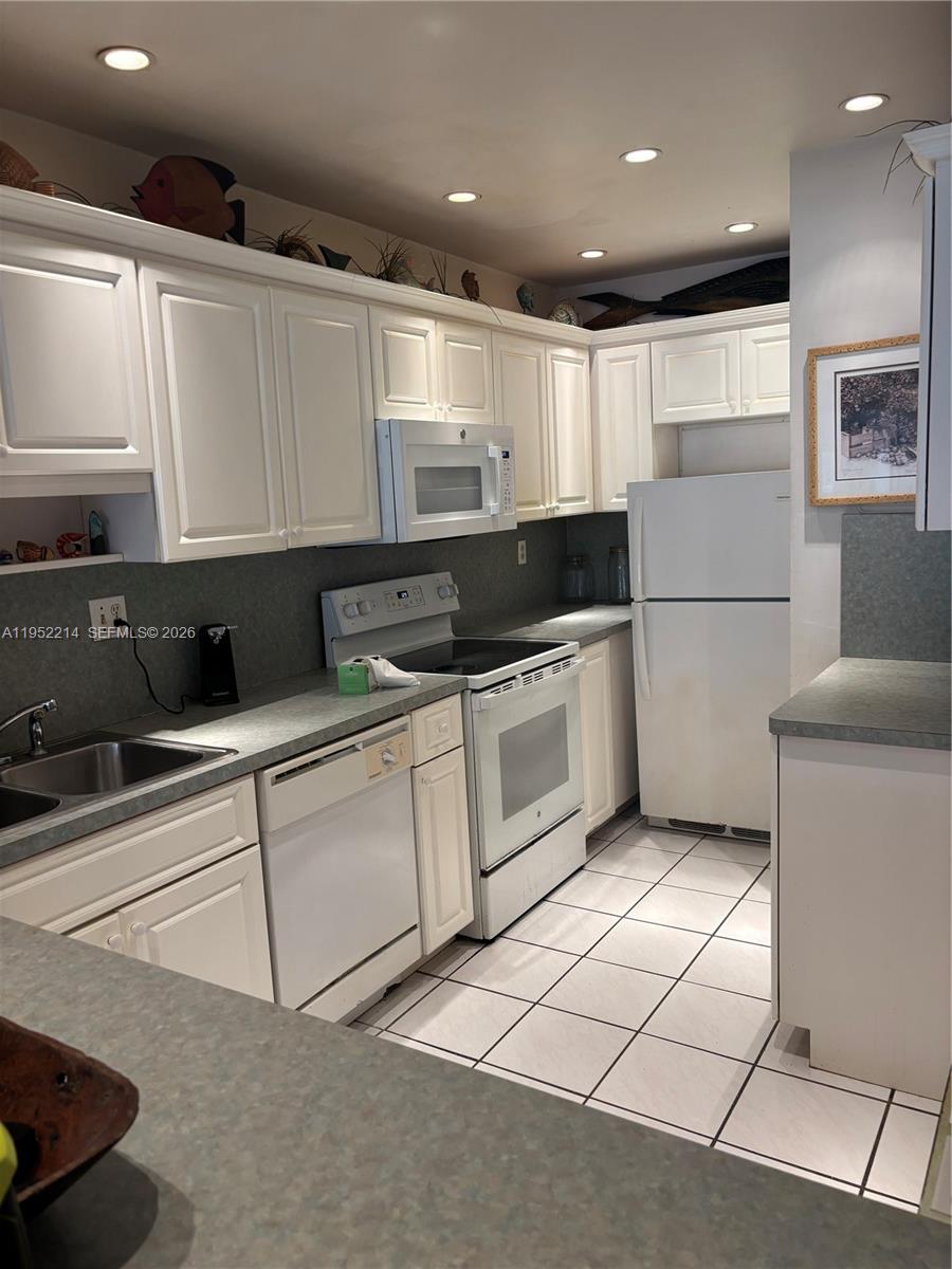 Palms of Isla (80.0) - Residential