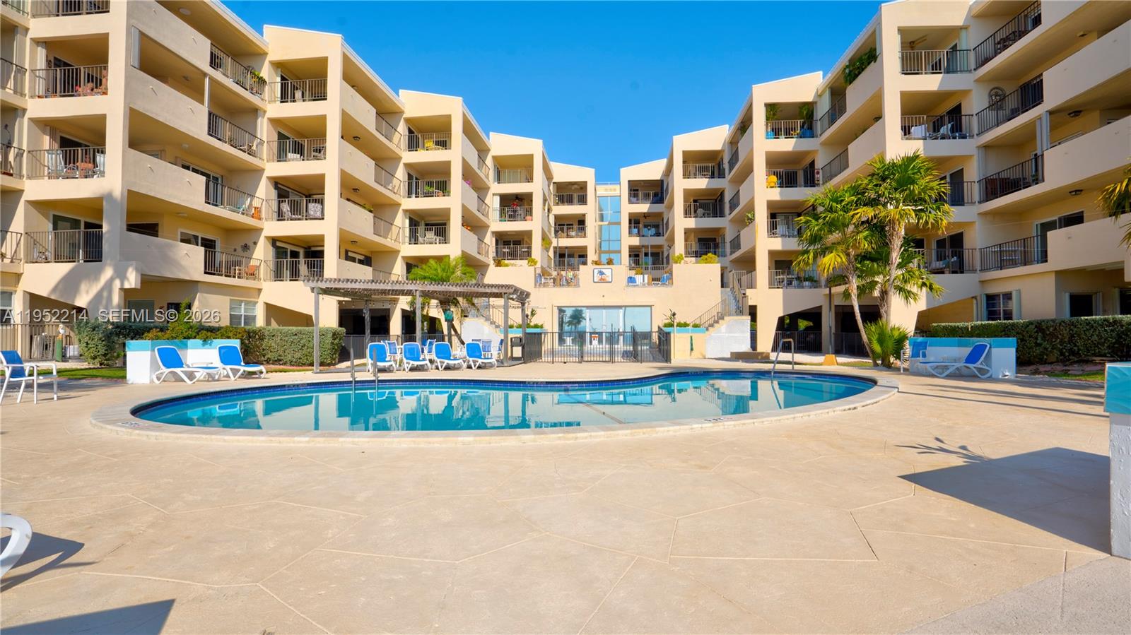 Palms of Isla (80.0) - Residential