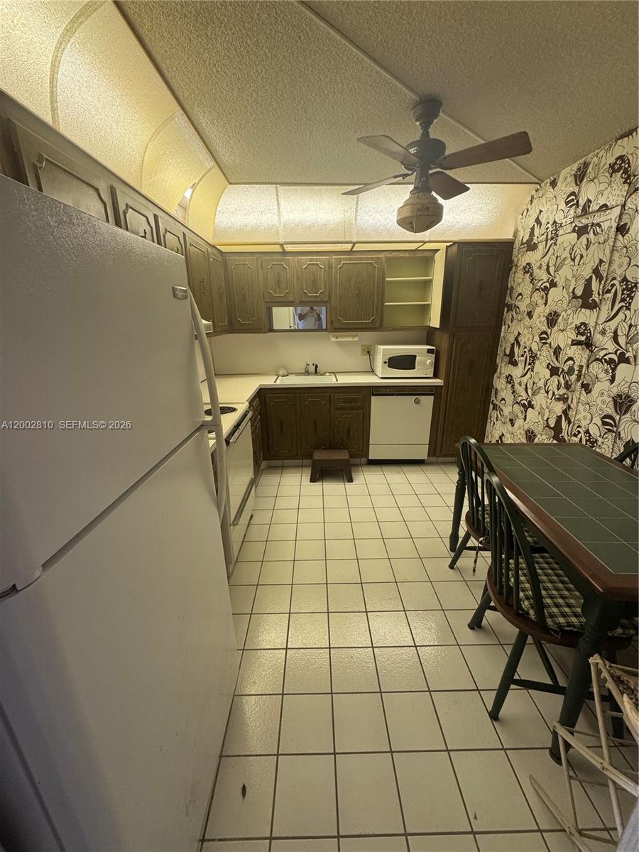 ALLINGTON TOWERS NORTH CO - Residential