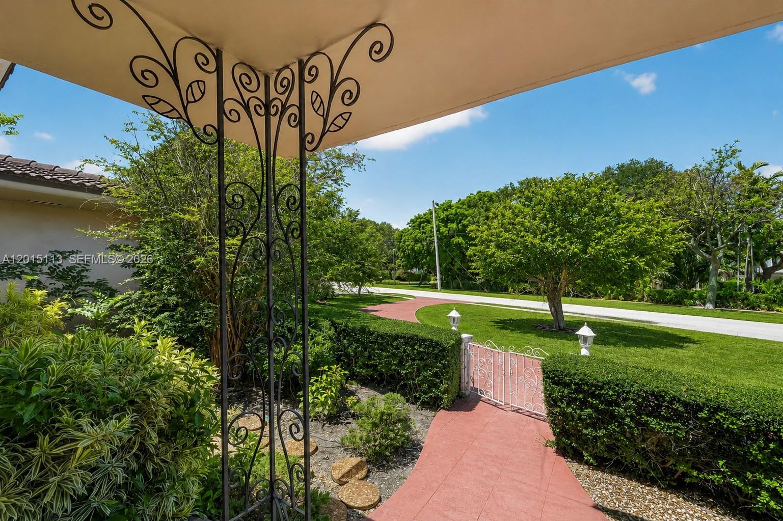EARLETON SHORES - Residential
