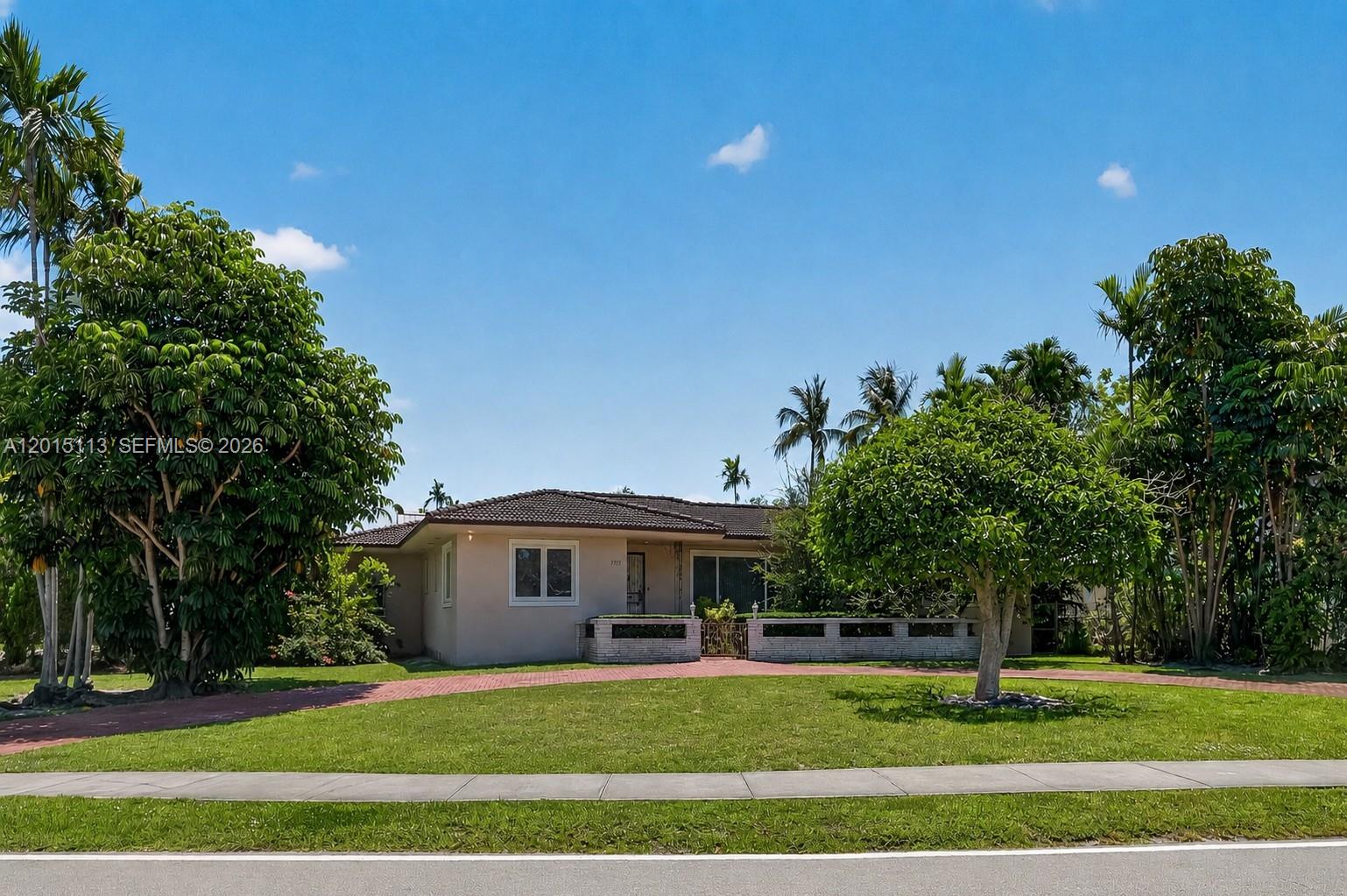 EARLETON SHORES - Residential