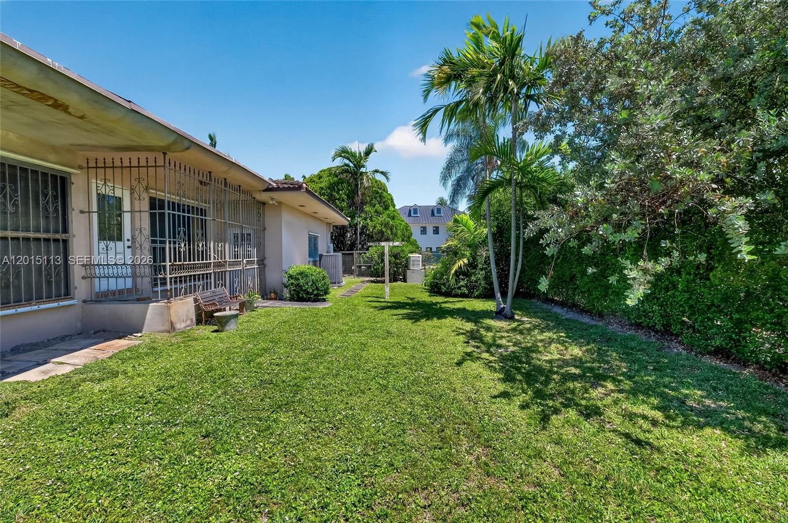 EARLETON SHORES - Residential