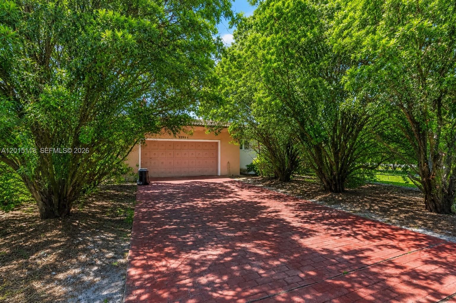 EARLETON SHORES - Residential