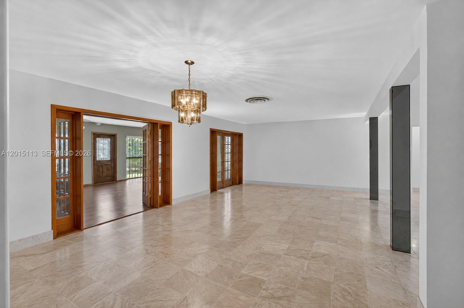 EARLETON SHORES - Residential