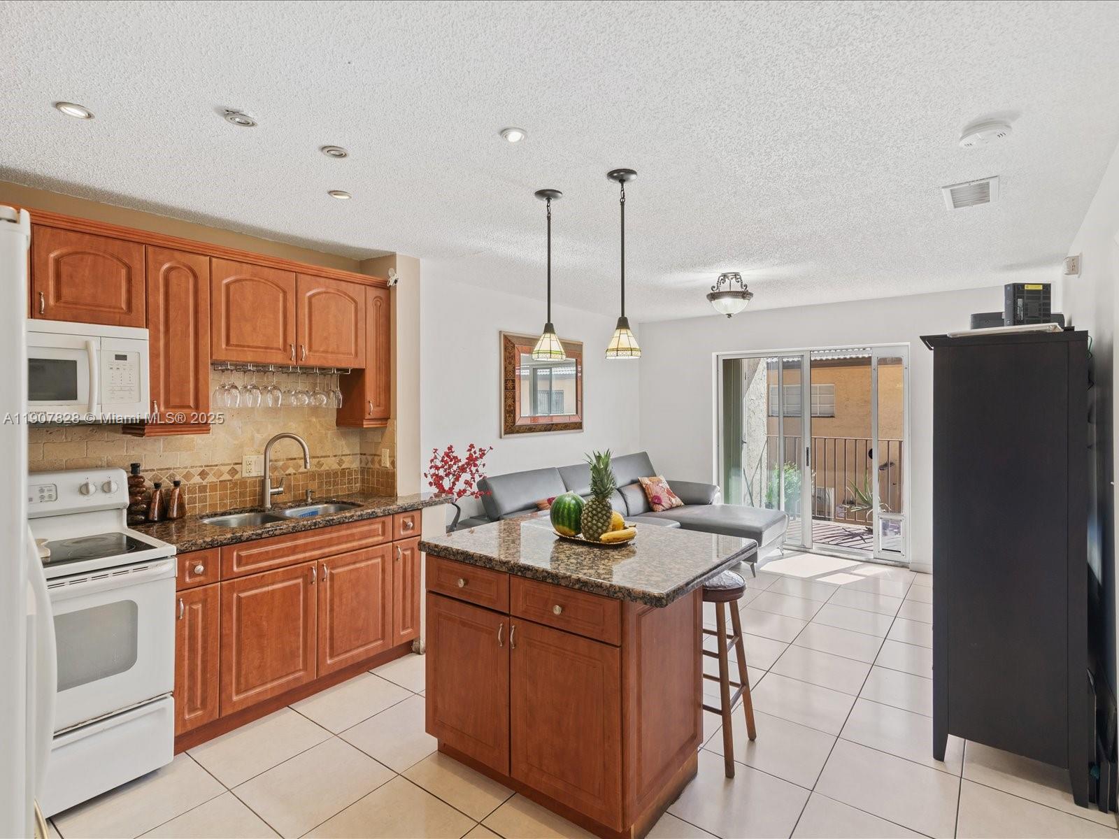 GRAND VISTA CONDO - Residential