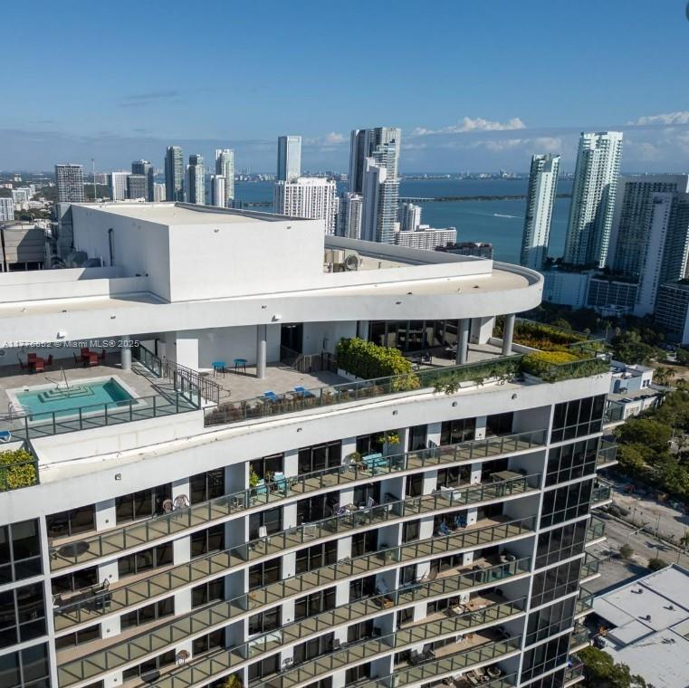 Rental Property at 1600 Ne 1st Ave 3217, Miami, Broward County, Florida - Bedrooms: 1 
Bathrooms: 1  - $3,000 MO.