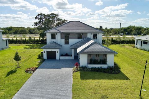Photo of 2391 SW 123rd Ter, Davie, FL 33325 (MLS # A11567341)