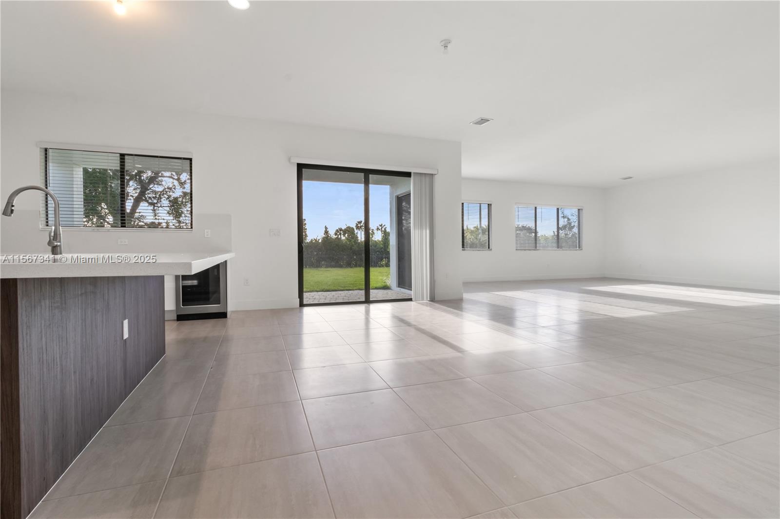 BRISTOL RESERVE - Residential