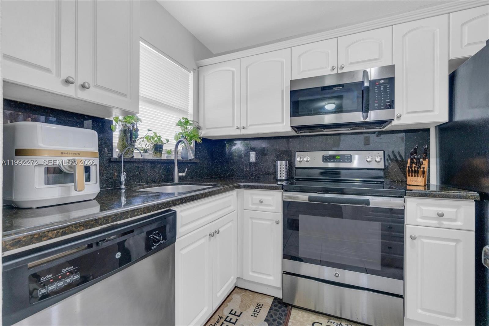 SUNRISE LAKES 9 CONDO - Residential