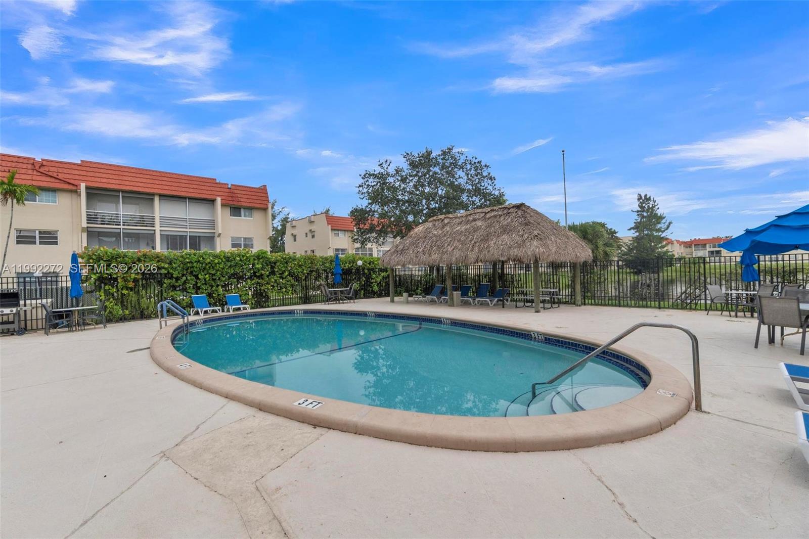 SUNRISE LAKES 9 CONDO - Residential