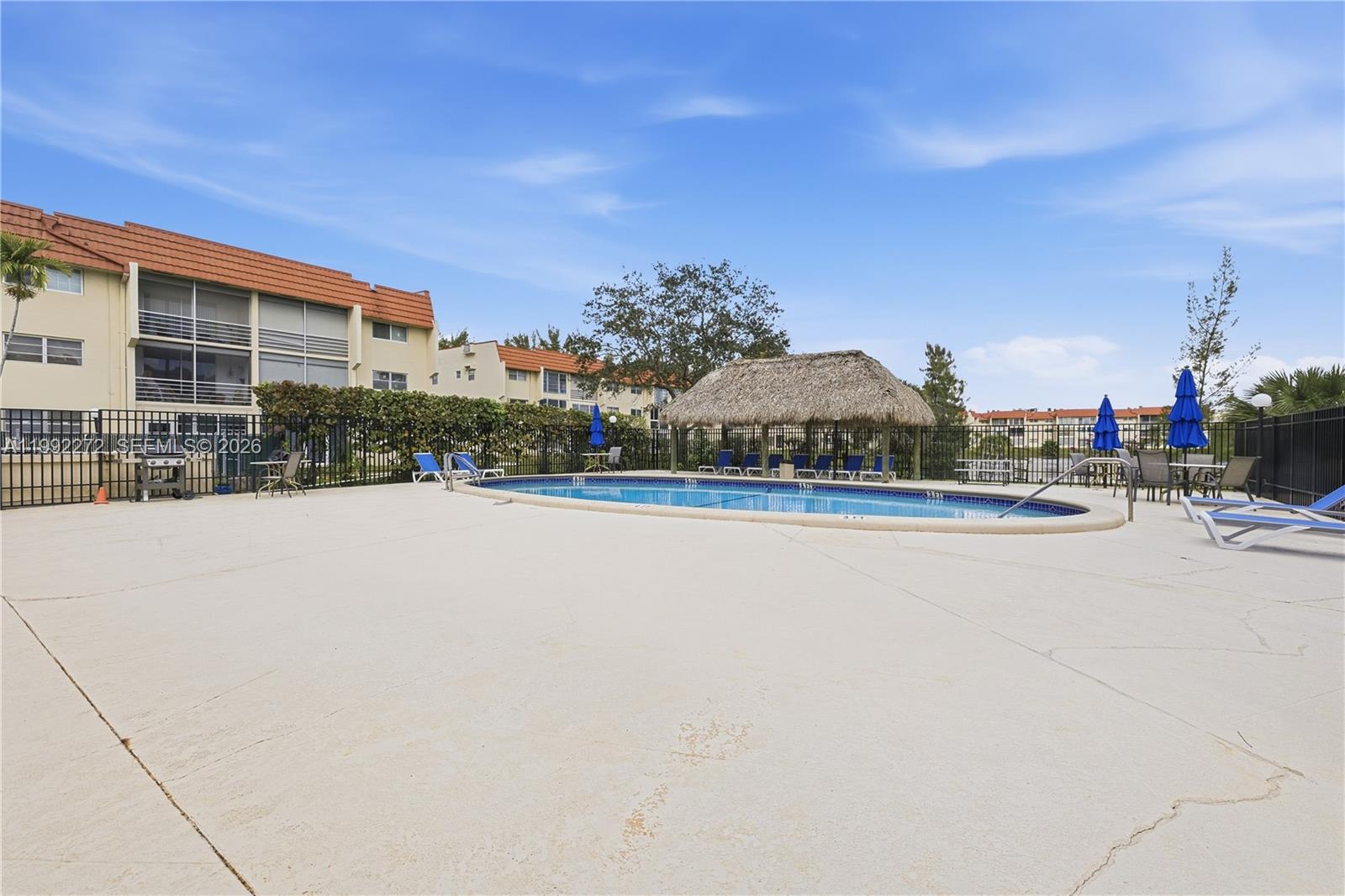 SUNRISE LAKES 9 CONDO - Residential