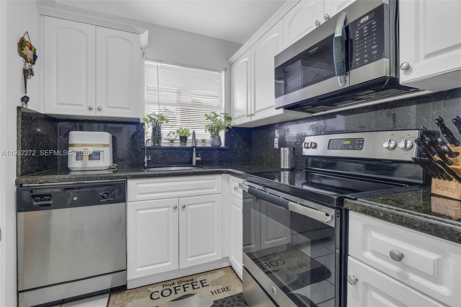 SUNRISE LAKES 9 CONDO - Residential