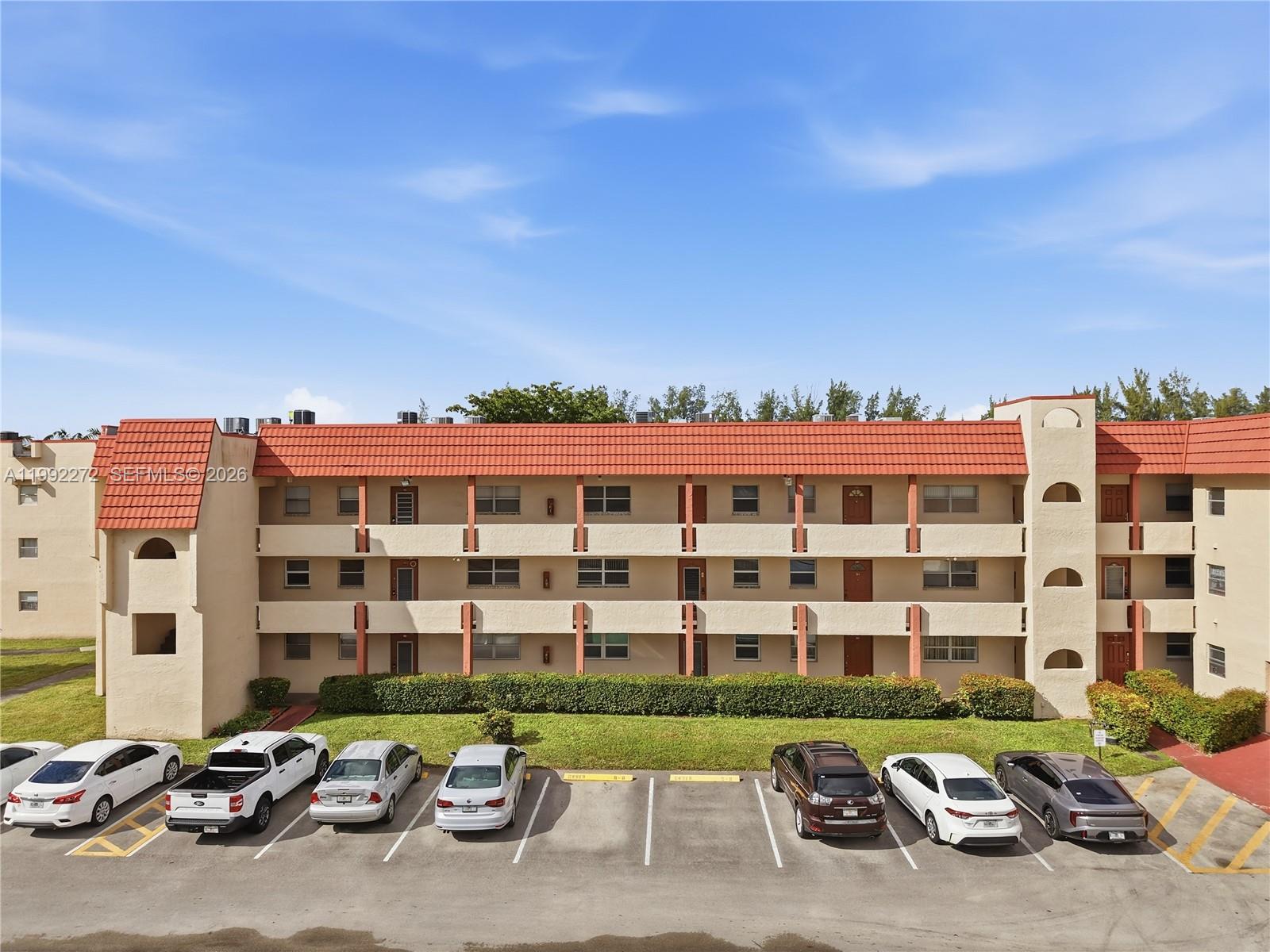 SUNRISE LAKES 9 CONDO - Residential