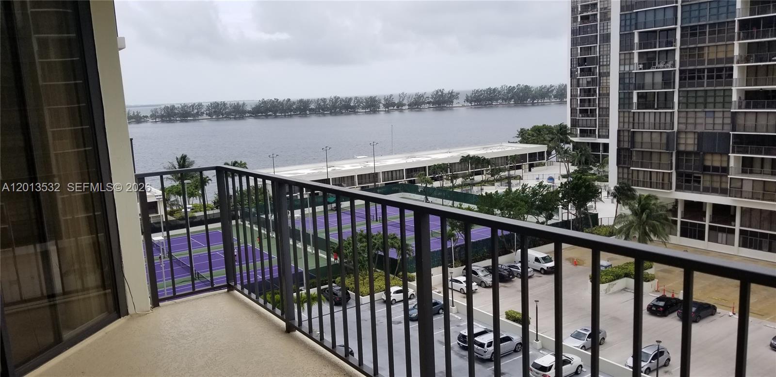 1901 Brickell Ave B906