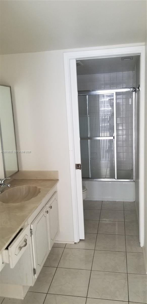 BRICKELL PLACE CONDO - Residential Lease