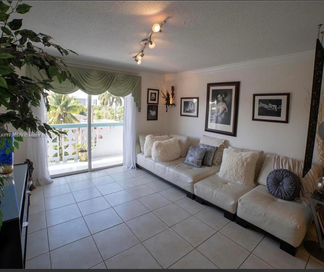 MIAMI BAYVIEW CONDO - Residential