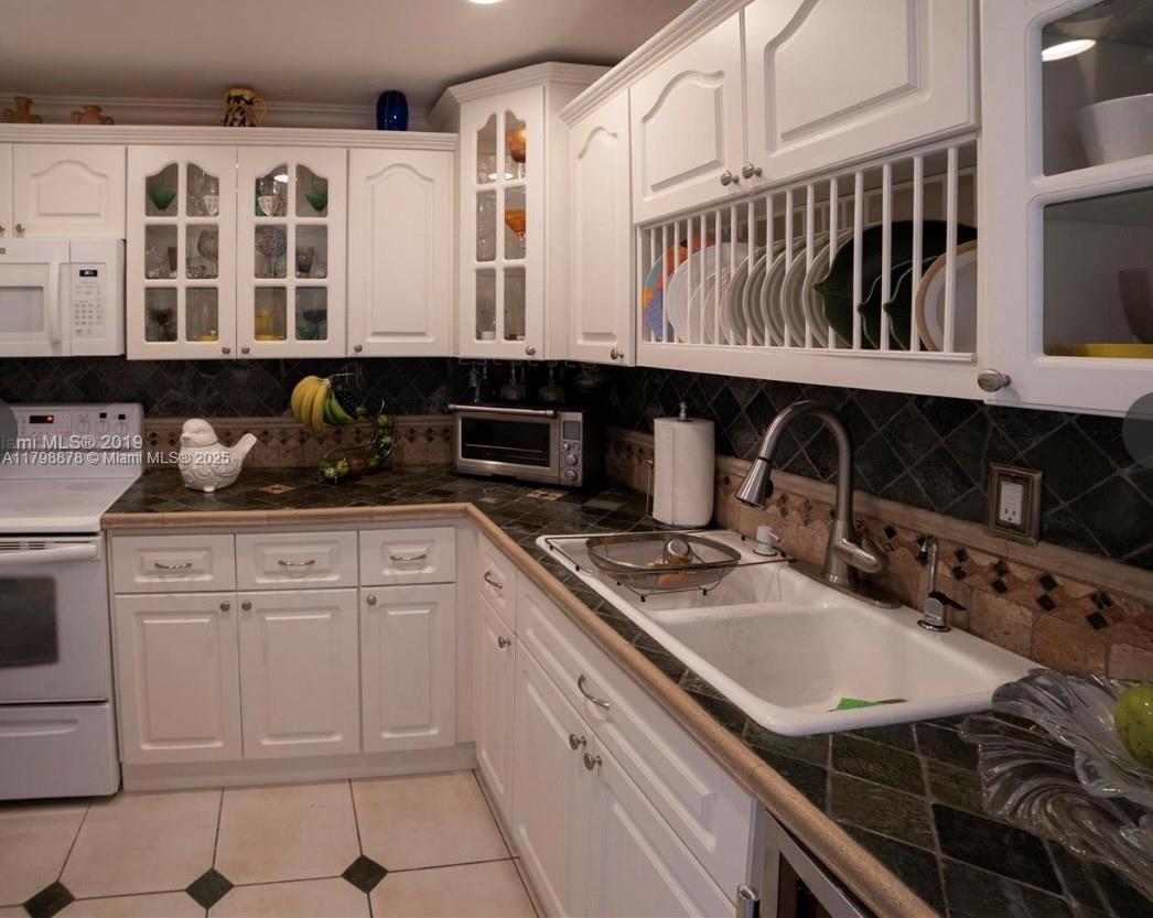 MIAMI BAYVIEW CONDO - Residential