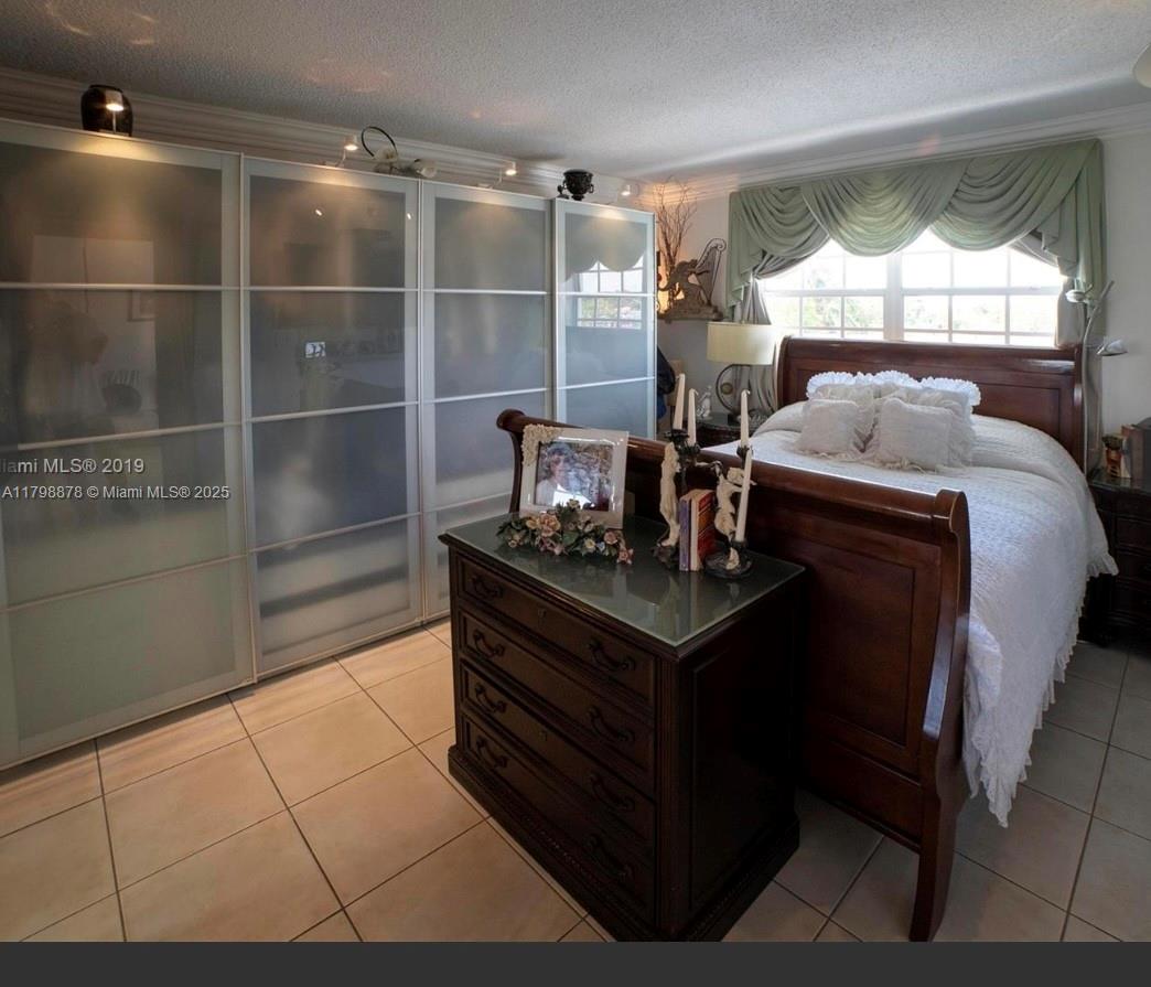 MIAMI BAYVIEW CONDO - Residential