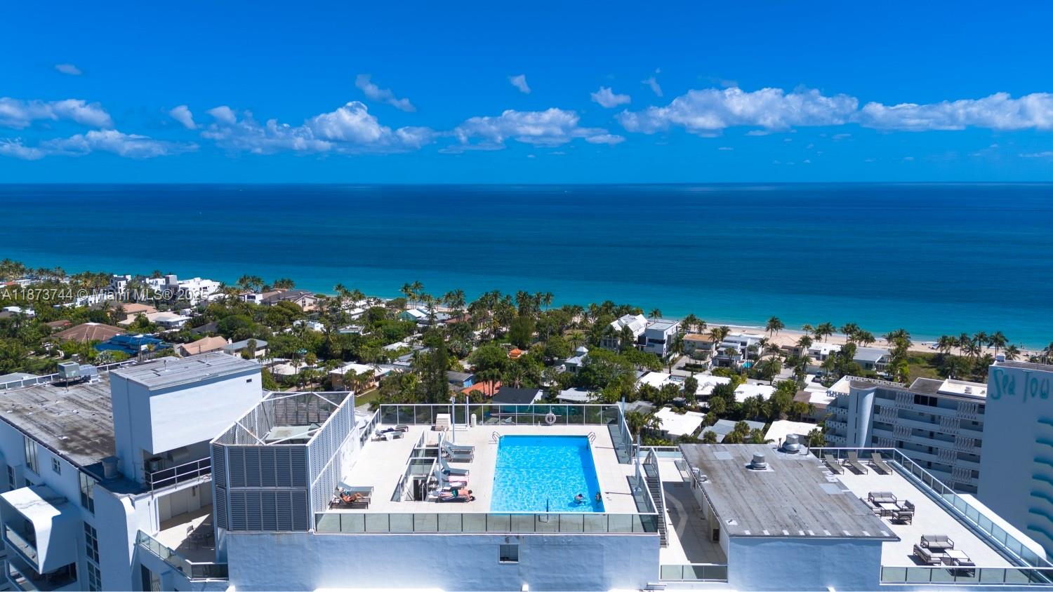 VANTAGE VIEW CONDO - Residential