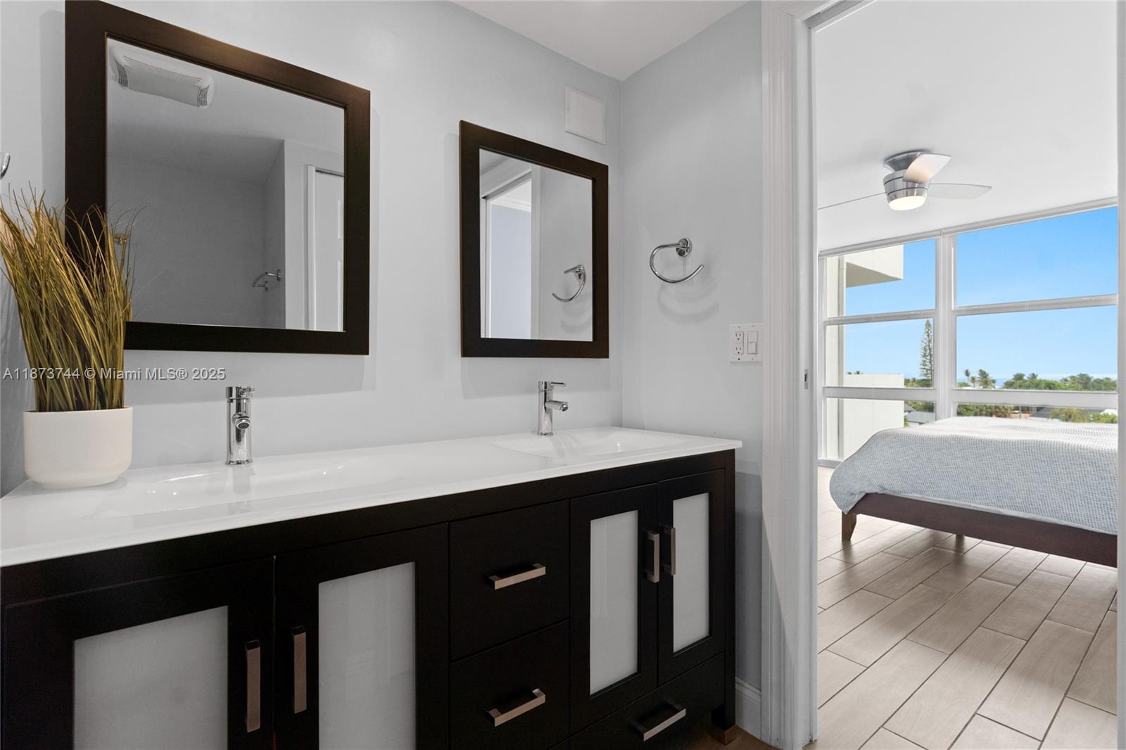 VANTAGE VIEW CONDO - Residential