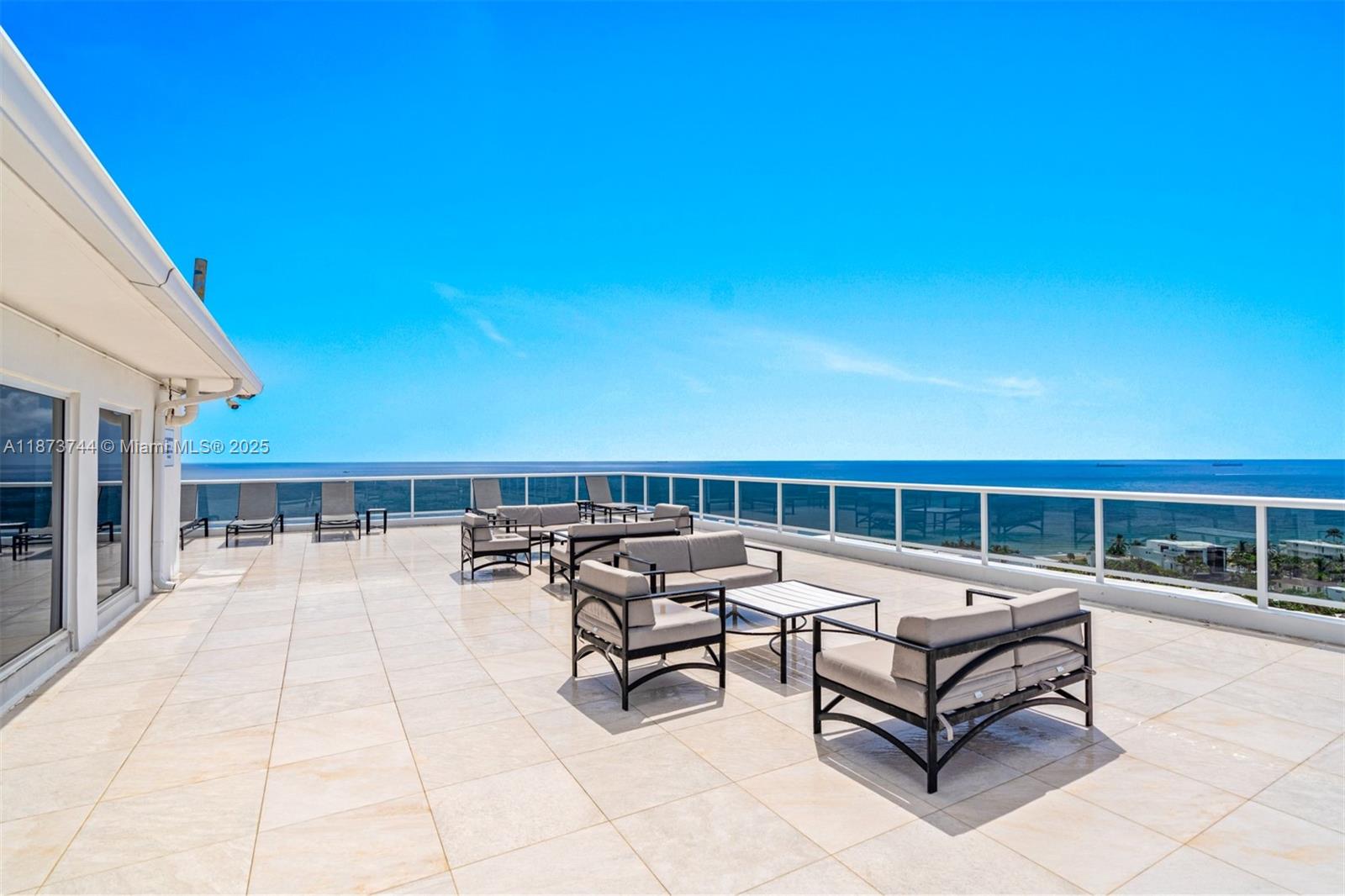 VANTAGE VIEW CONDO - Residential