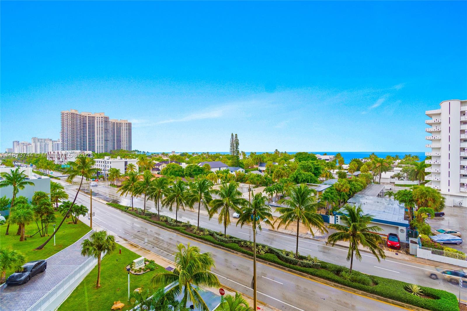 VANTAGE VIEW CONDO - Residential