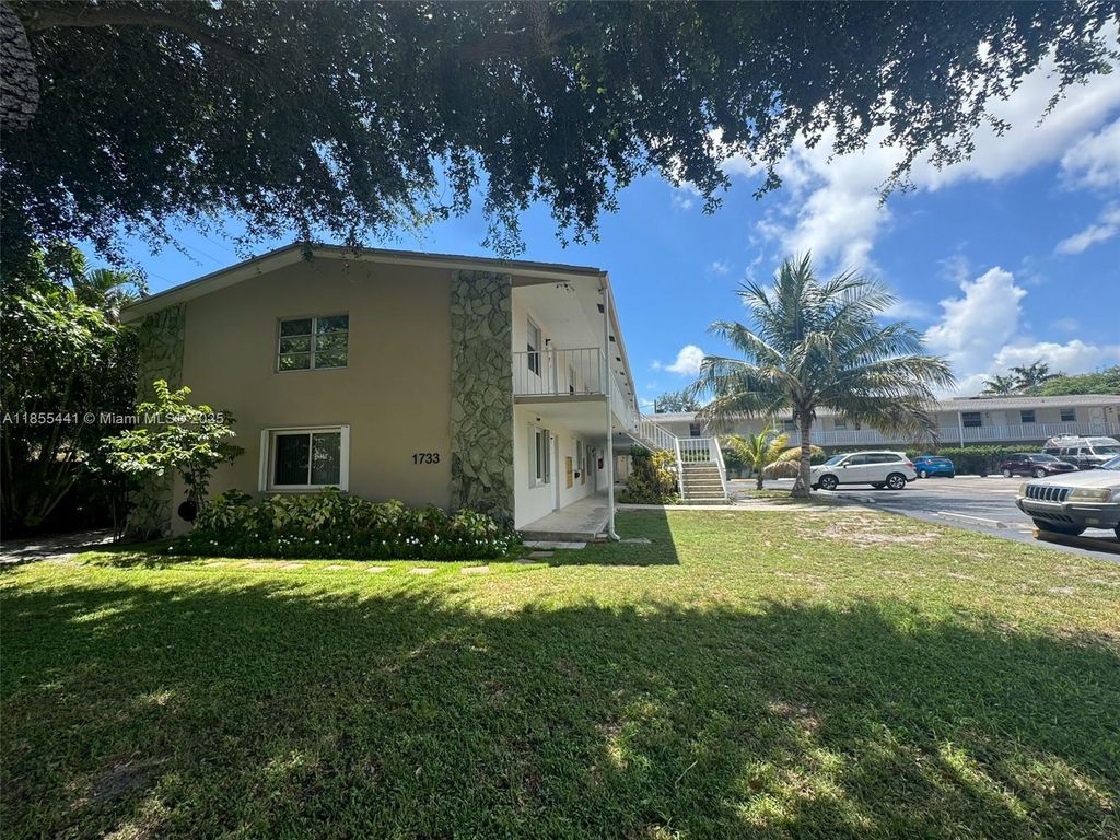 Photo of 1733 3rd Ave N #6, Lake Worth, FL 33460 (MLS # A11855441)