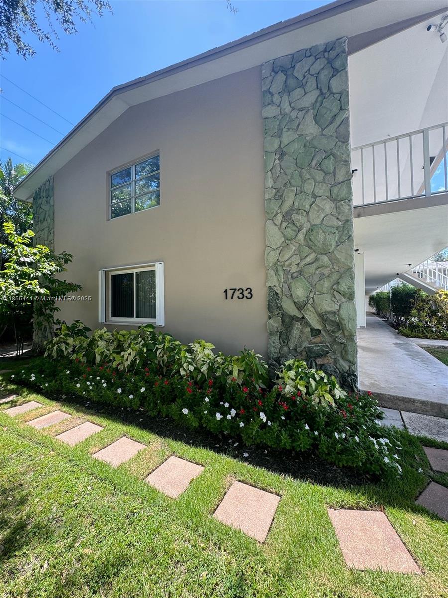 All ages community. Beautiful 1 bedroom & 1 bathroom This condo is ideally located in central Lake Worth, offering quick access to an array of amenities and attractions: Beaches & Downtown within walking distance or a short drive, you’ll find Lake Worth Beach and a vibrant downtown full of shops, restaurants, and entertainment. Shopping & Plazas. You’ll be just a few minutes from local plazas and retail areas along Lake Worth Road and nearby convenient access to both daily necessities and dining experiences. Enjoy easy access to major highway I-95. Entire unit has been professionally cleaned freshly painted to white color. Convenient 1st floor entry. 2 parking , 1 parking space is just in front of the building. There is a extra storage room in the unit. Laundry facilities in the building.