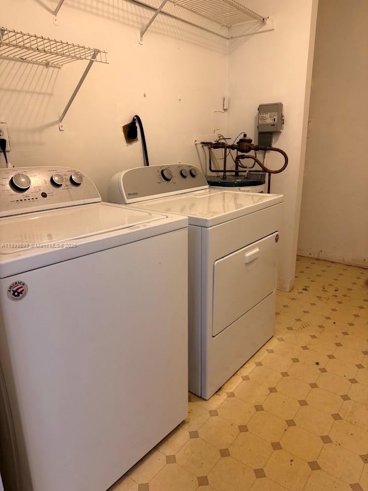 THE BEACH CLUB FONTAINEBL - Residential Lease